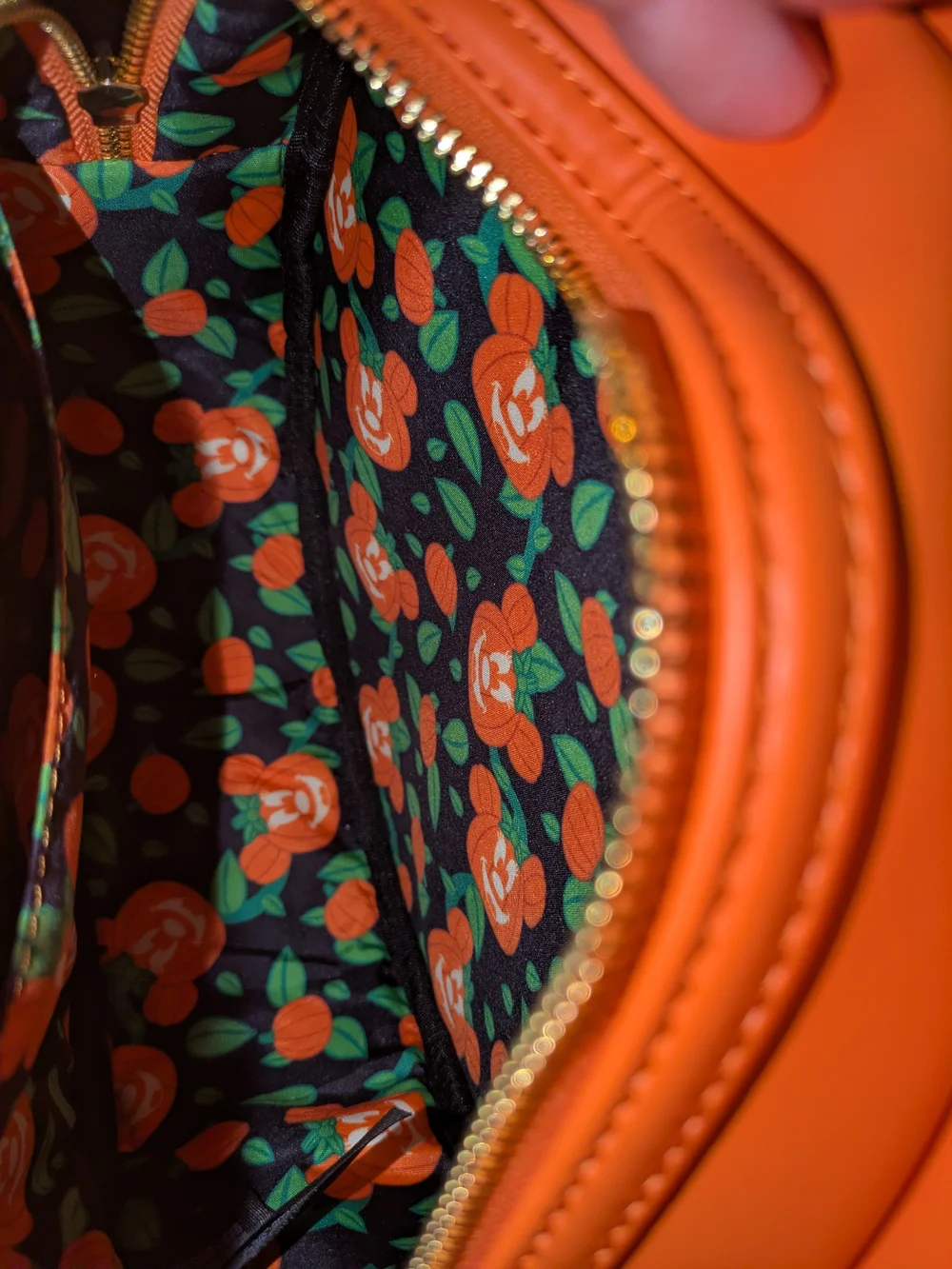 Disney Loungefly Glow In The Dark Backpack Purse Orange Pumpkin Minnie Mouse
